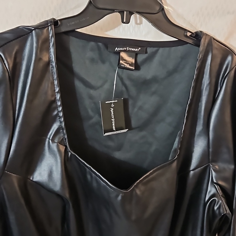 Ashley Stewart Faux Leather Peplum Top sz 18/20 Black NWT - Picture 3 of 7